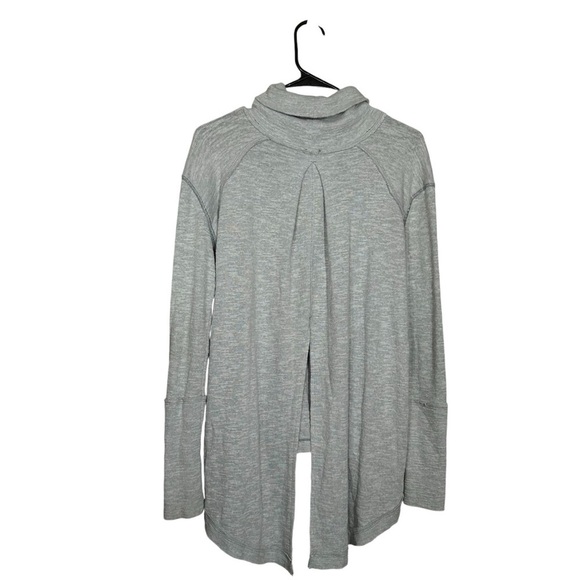 Free People We The Free Split Back Turtle Neck Size XS - Picture 3 of 6